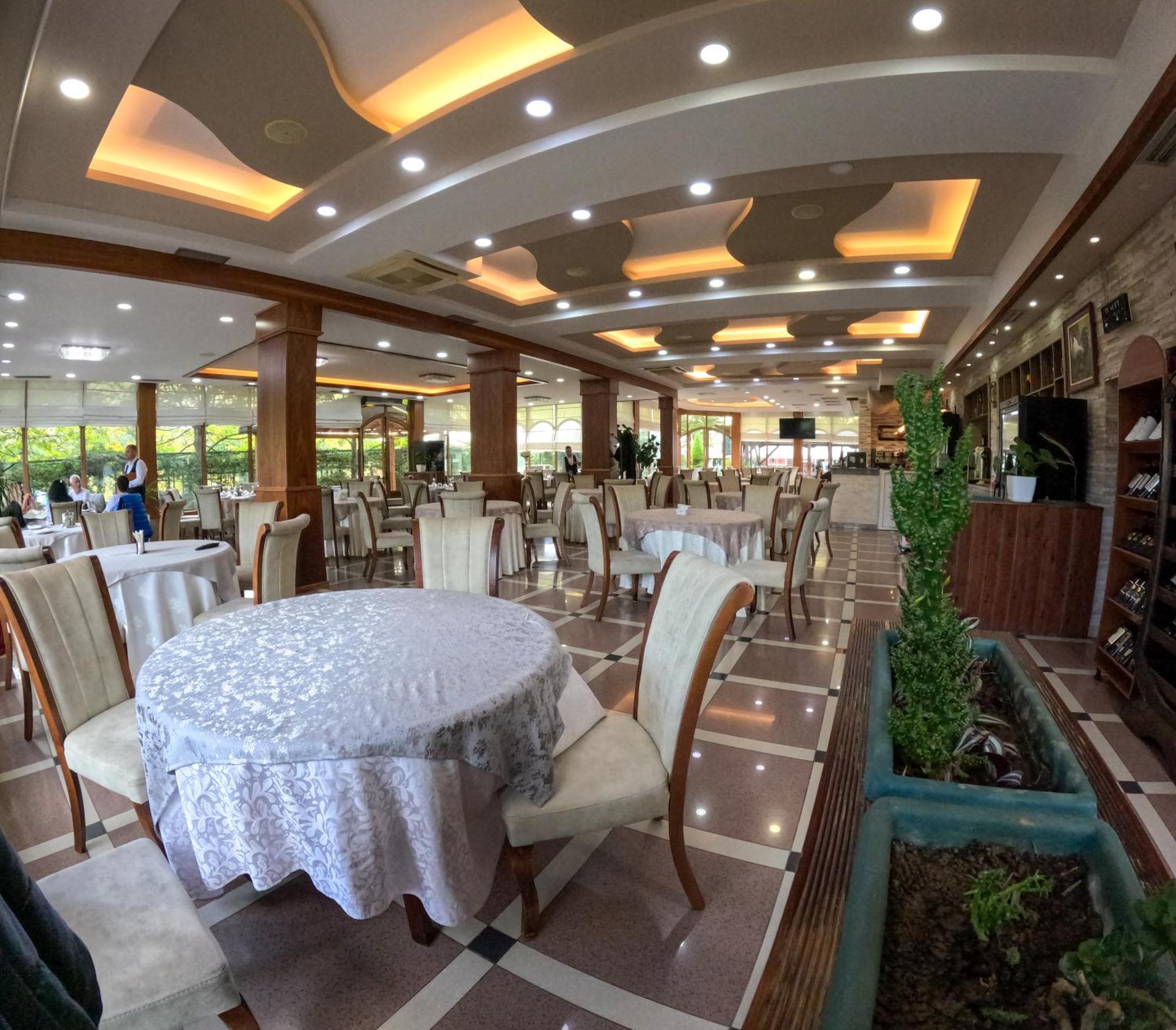 שקודר Buna Park Hotel מראה חיצוני תמונה