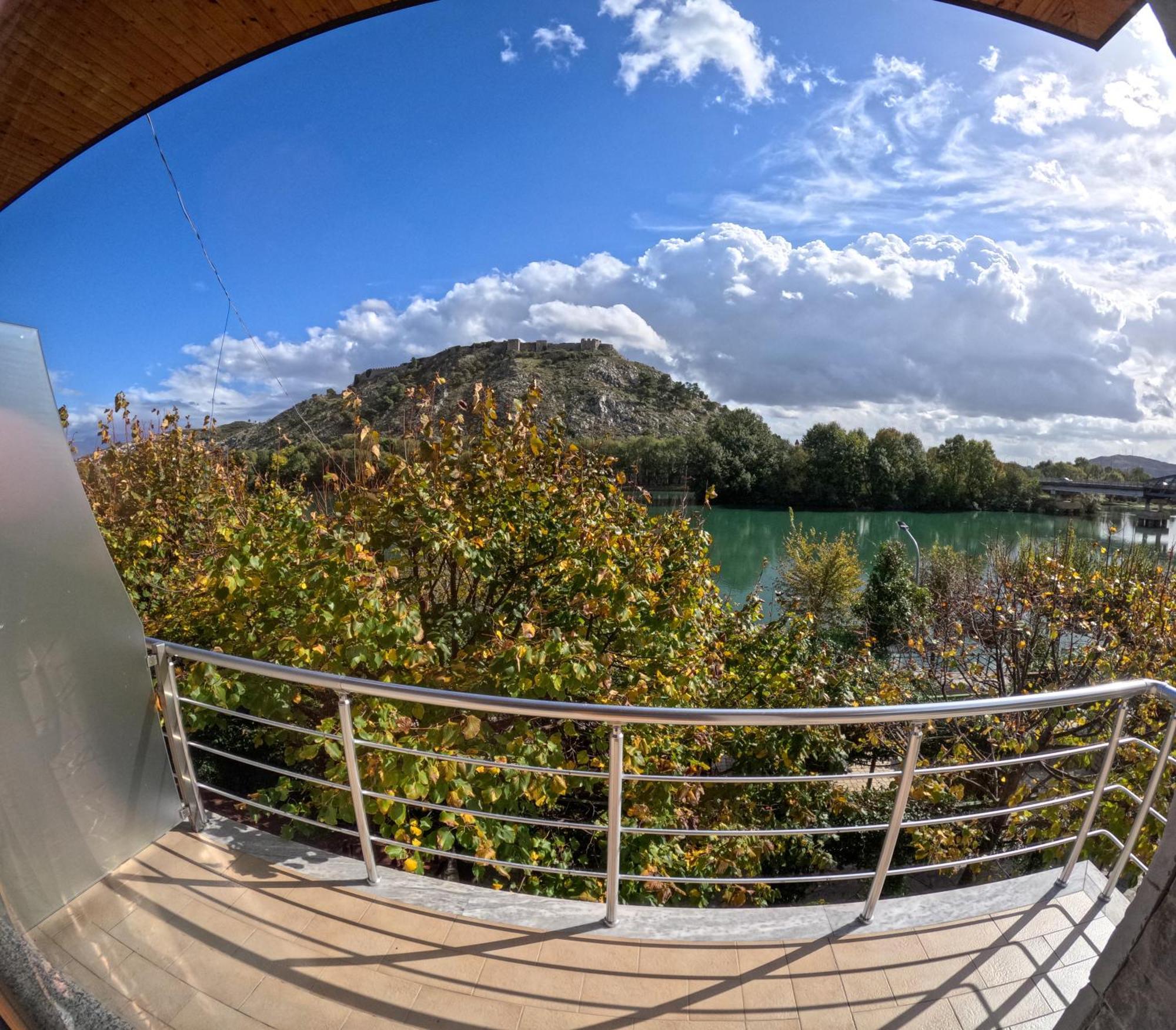 שקודר Buna Park Hotel מראה חיצוני תמונה