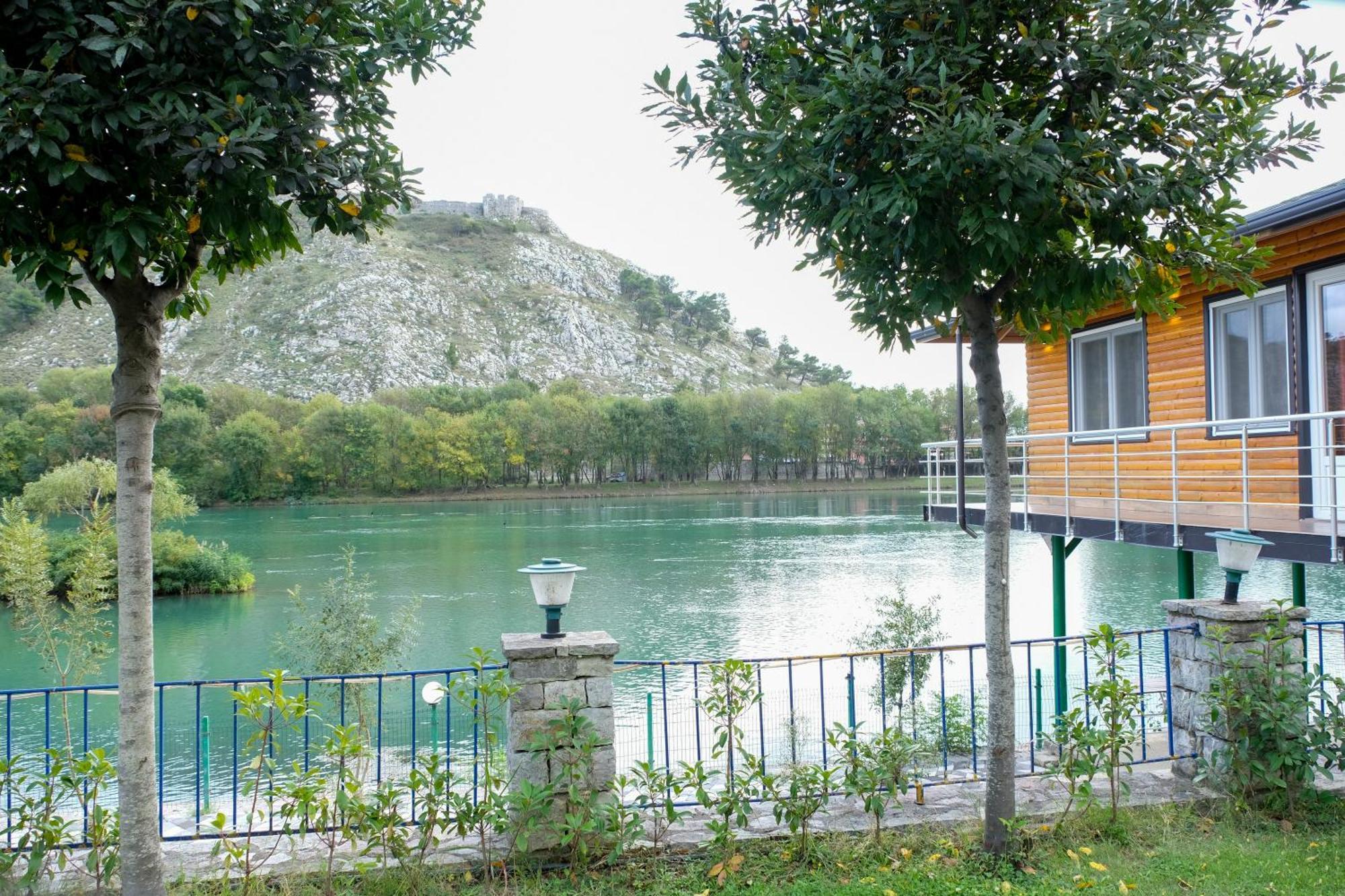 שקודר Buna Park Hotel מראה חיצוני תמונה