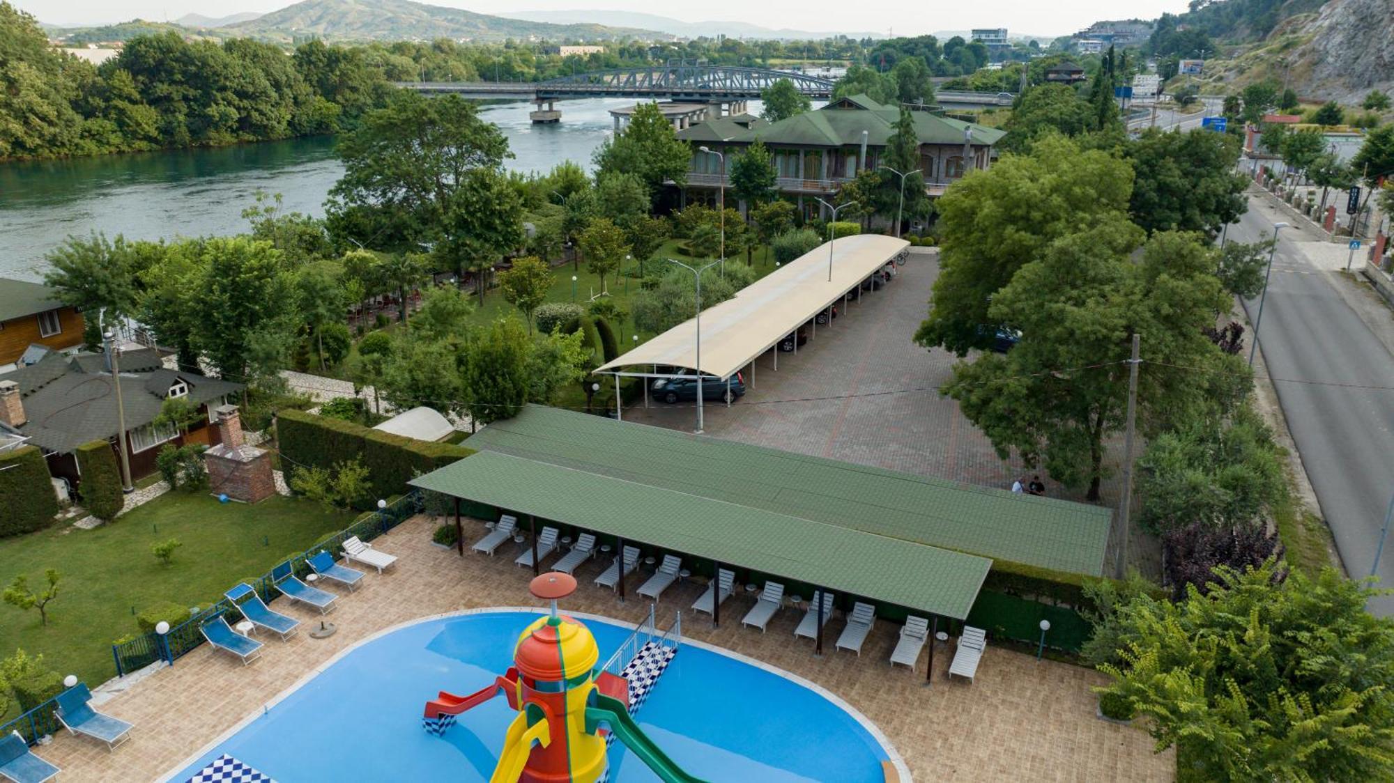 שקודר Buna Park Hotel מראה חיצוני תמונה