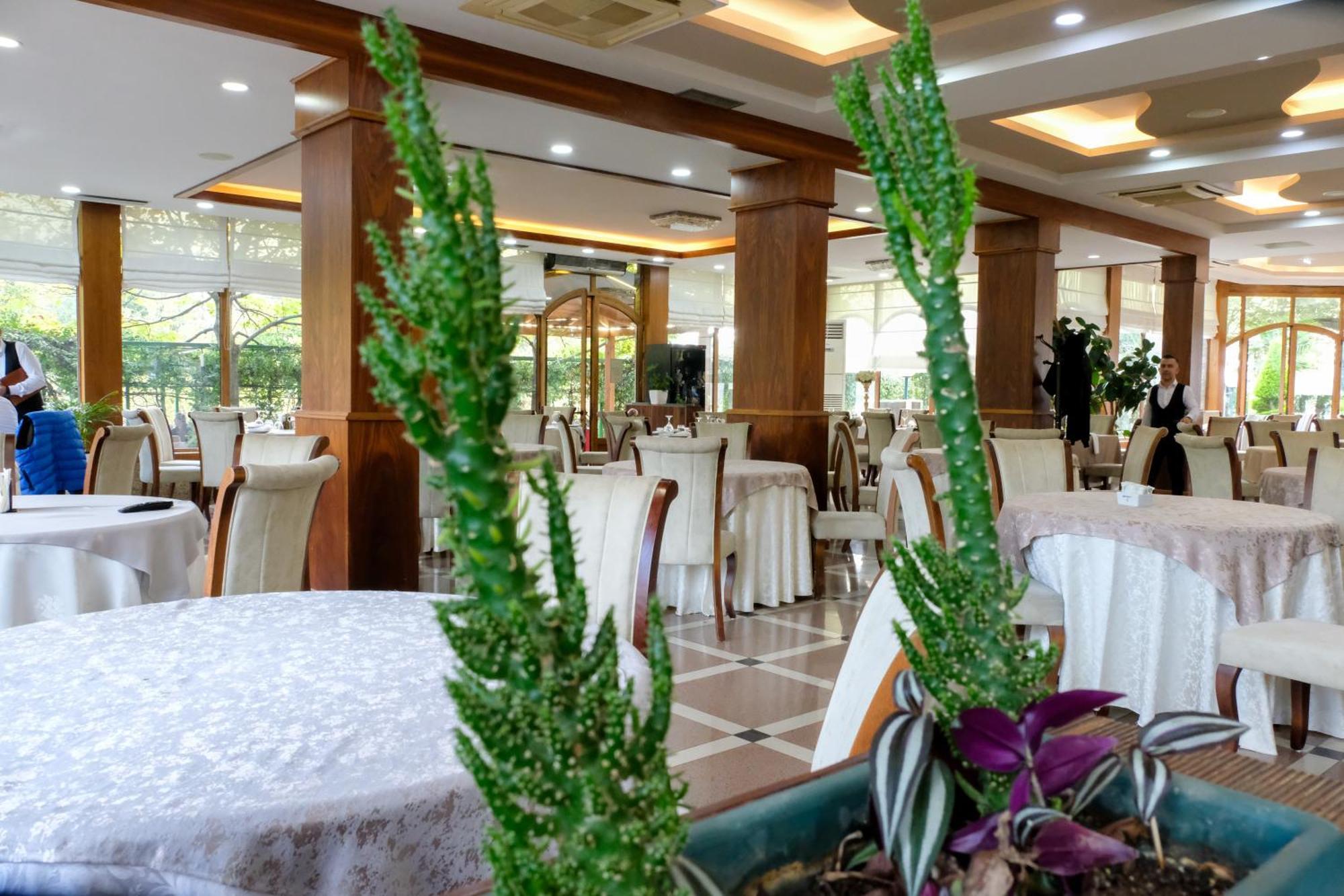 שקודר Buna Park Hotel מראה חיצוני תמונה