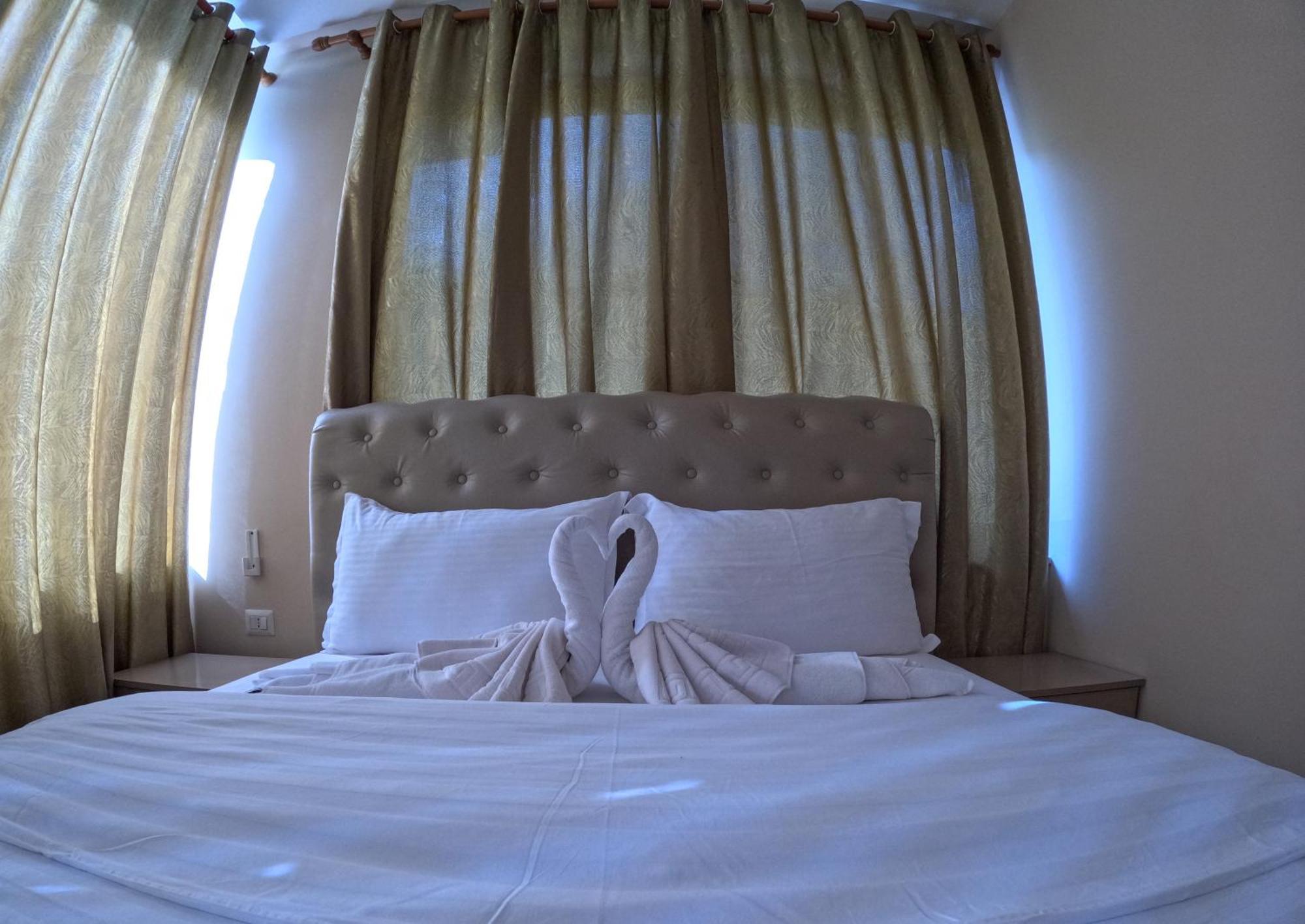 שקודר Buna Park Hotel מראה חיצוני תמונה