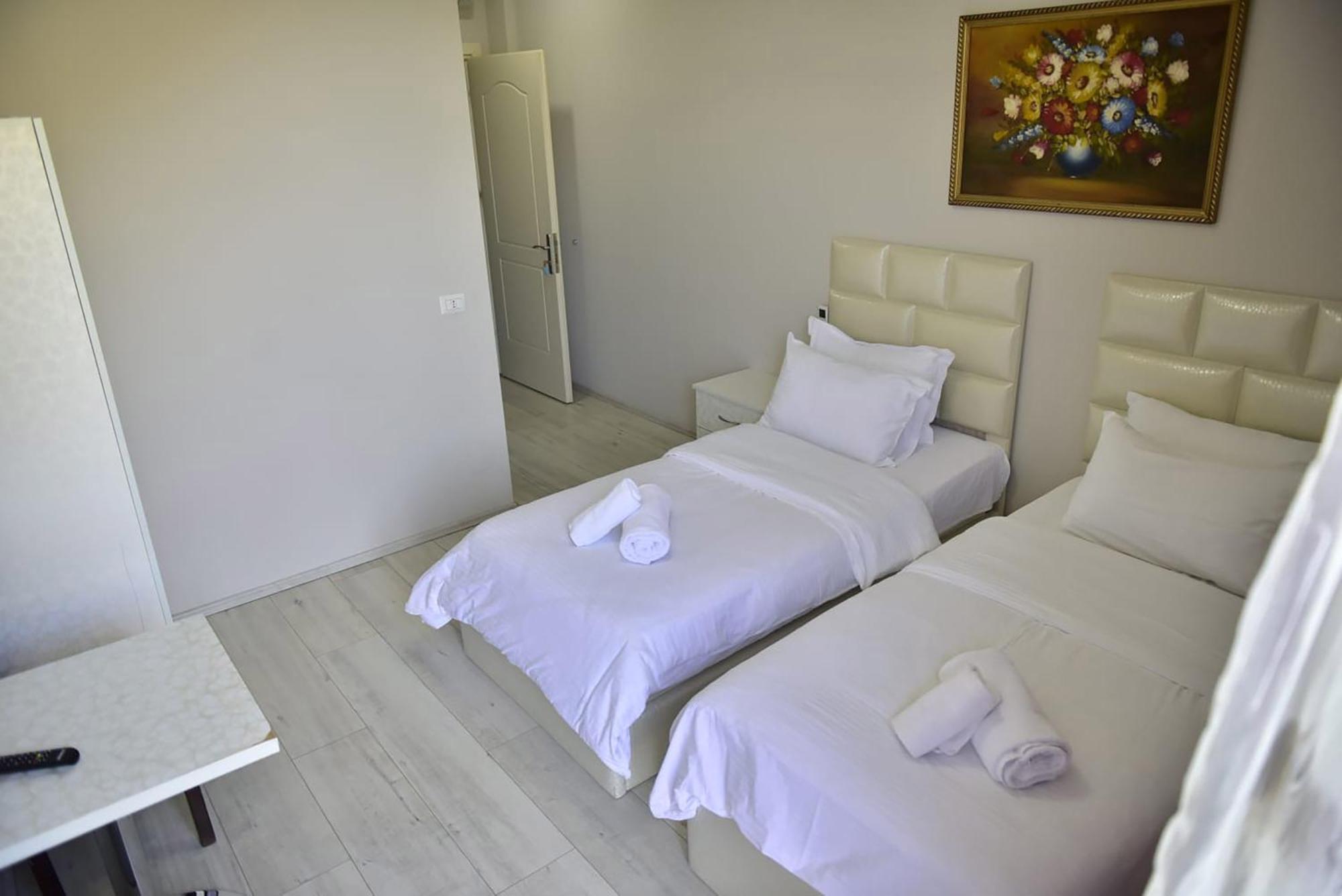 שקודר Buna Park Hotel מראה חיצוני תמונה